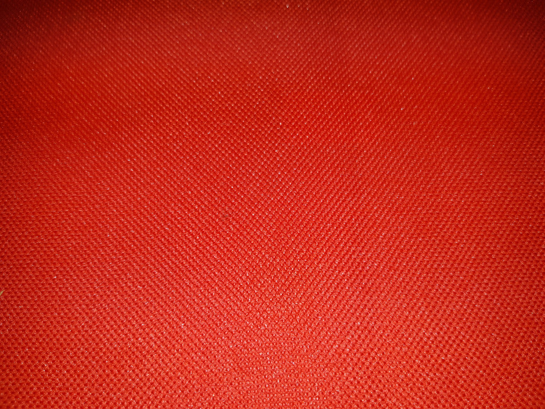 YARD ⚜  
10254-18 ⚜  
D8 ⚜  
PANTONE: No pantone color assigned ⚜  
600D oxford fabric, red