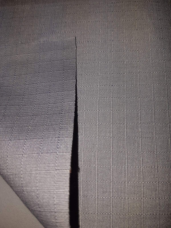 YARD ⚜  
10007-04 ⚜  
D1 ⚜  
PANTONE: No pantone color assigned ⚜  
ripstop fabric C, 65 %polyester 35 % cotton, grey