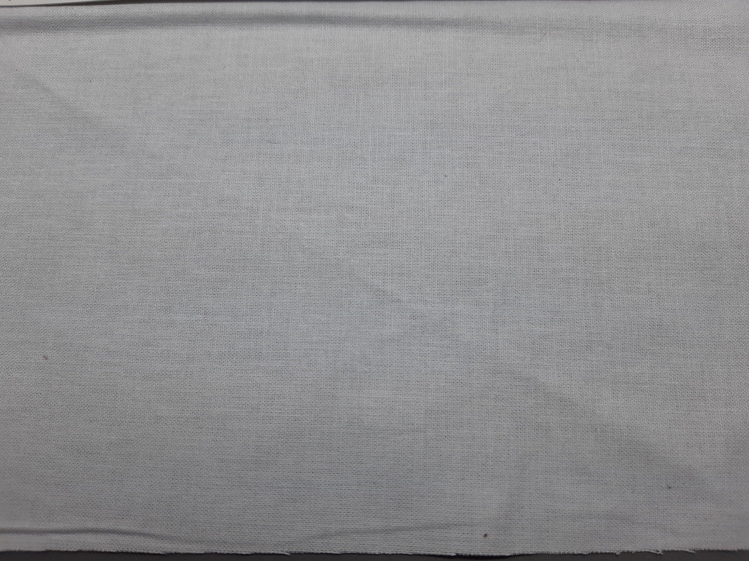 Meter ⚜  
10904 ⚜  
D9 ⚜  
PANTONE: No pantone color assigned ⚜  
white fabric 180 cm (dolce)