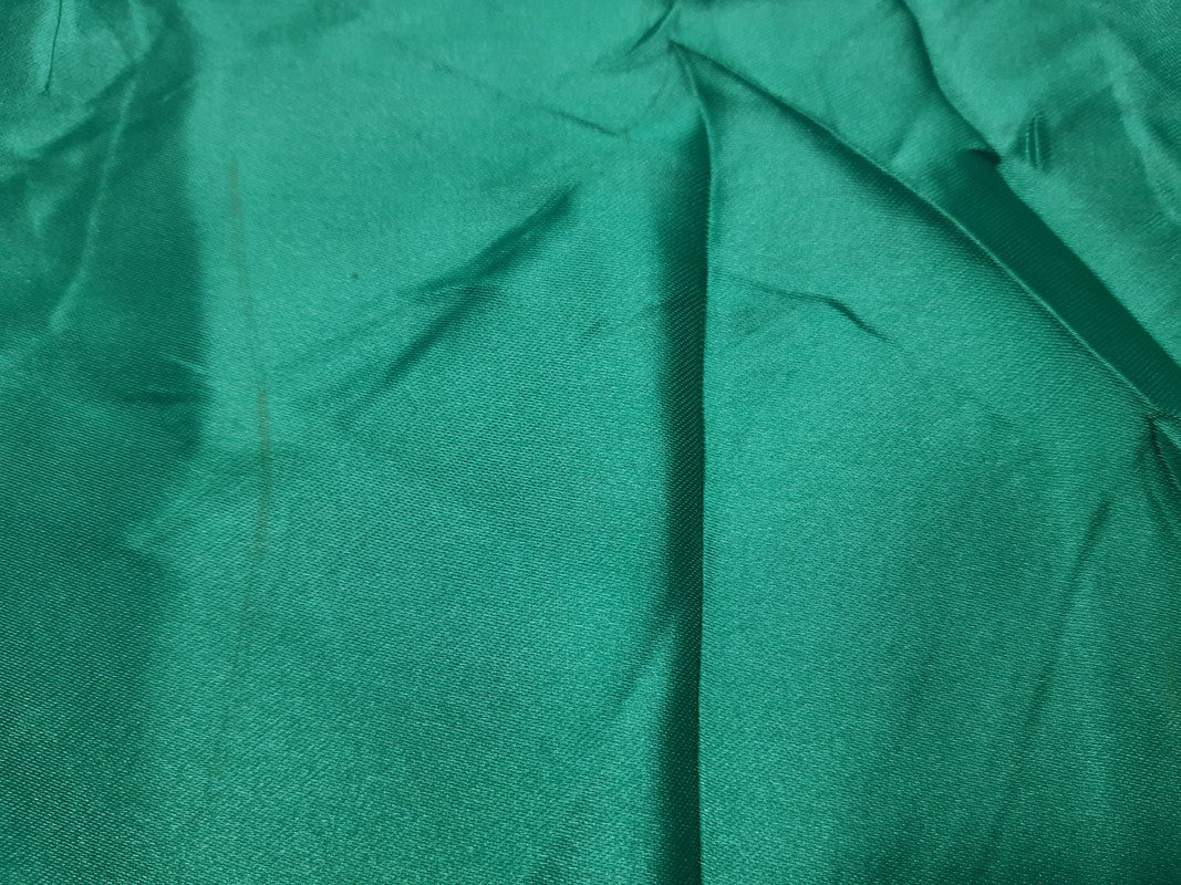 YARD ⚜  
10282-11 ⚜  
D10 ⚜  
PANTONE: No pantone color assigned ⚜  
satin fabric, spring green