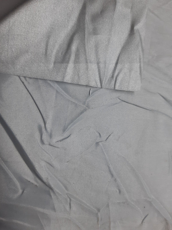 YARD ⚜  
10352-04 ⚜  
D7 ⚜  
PANTONE: Grey ⚜  
silver coated fabric P:Grey