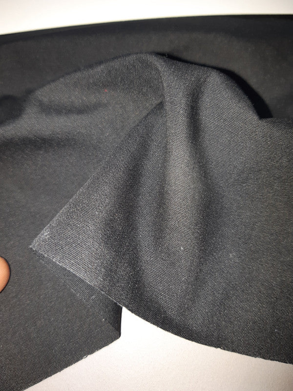 YARD ⚜  
10190-01 ⚜  
D9 ⚜  
PANTONE: No pantone color assigned ⚜  
CVC fabric 150 cm, black