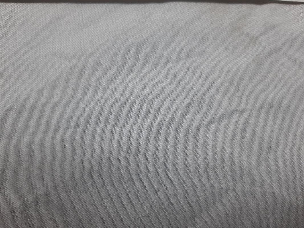 YARD ⚜  
10231-08 ⚜  
D9 ⚜  
PANTONE: No pantone color assigned ⚜  
filafil chemise fabric, white