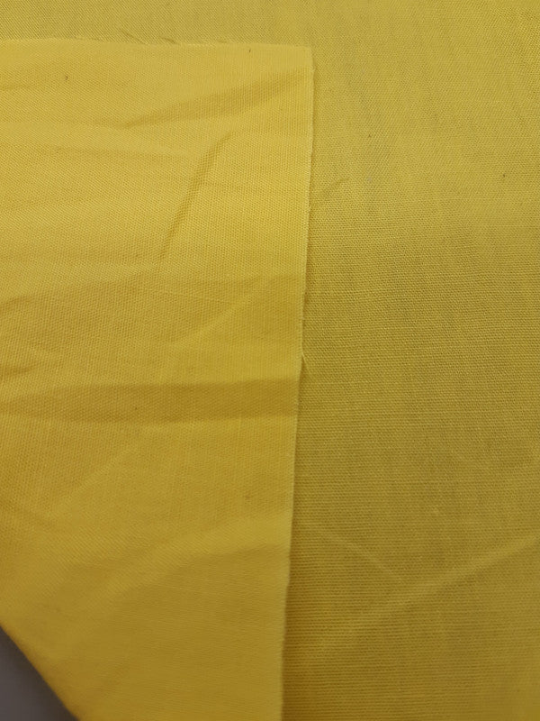 YARD ⚜  
10051-12 ⚜  
D9 ⚜  
PANTONE: No pantone color assigned ⚜  
CVC fabric 115 cm, yellow
