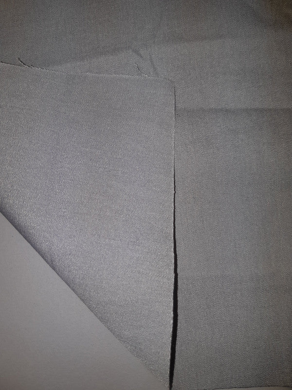 YARD ⚜  
10190-04 ⚜  
D9 ⚜  
PANTONE: No pantone color assigned ⚜  
CVC fabric 150 cm, grey