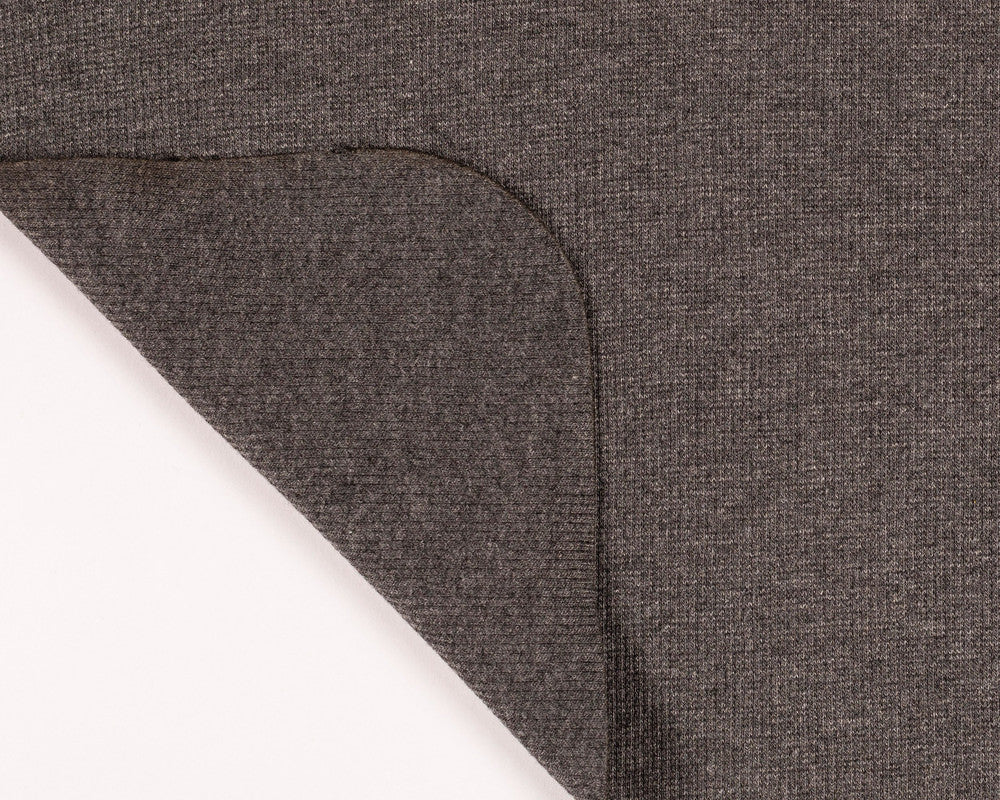 Kg ⚜  
11259-14 ⚜  
B6 ⚜  
PANTONE: Dark Grey ⚜  
rib 1x2 20/1 soft 40D two, 95 % cotton and 5 % elastane, P:Dark Grey