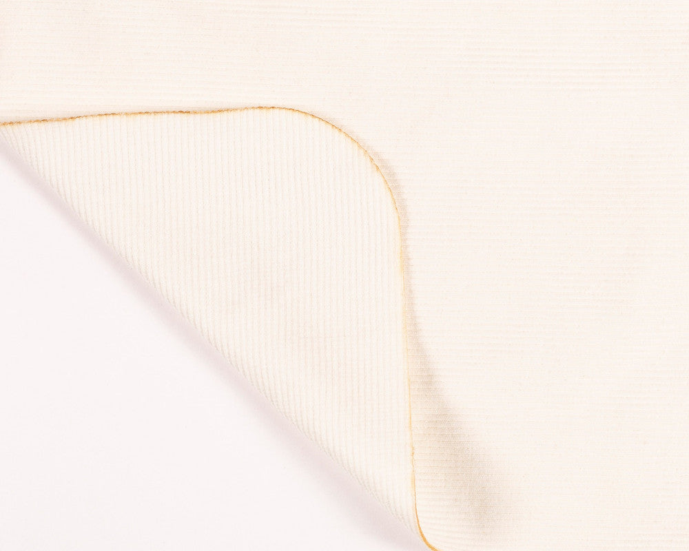 Kg ⚜  
11259-24 ⚜  
B6 ⚜  
PANTONE: Off-White ⚜  
rib 1x2 20/1 soft 40D two, 95 % cotton and 5 % elastane, P:Off-White