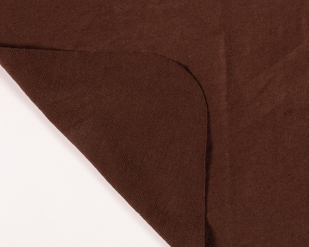 Kg ⚜  
10015-21 ⚜  
C7 ⚜  
PANTONE: Brown ⚜  
polo fabric, 50 prc nylon 50 prc cotton, brown