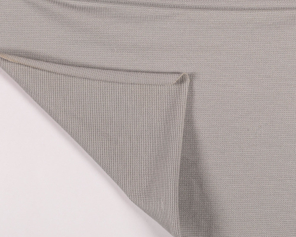 Kg ⚜  
11134-04 ⚜  
C6 ⚜  
PANTONE: light Grey ⚜  
95 % cotton 5 % spandex, 175cmx170g fabric hm8146-4 P:light Grey