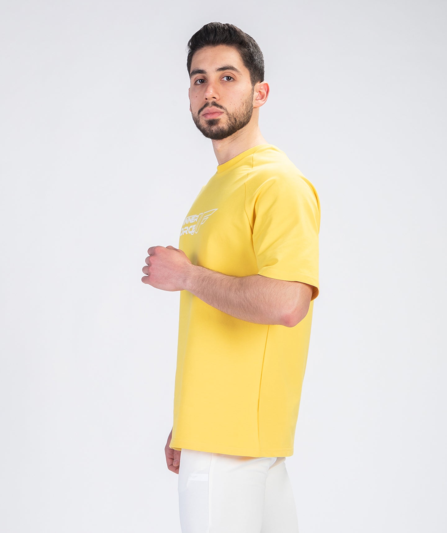 Kg ⚜  
11258-12 ⚜  
B3 ⚜  
PANTONE: Yellow ⚜  
two fleece, 95 % cotton 5 % lycra, 30/150 185cm 235gsm P:Yellow
