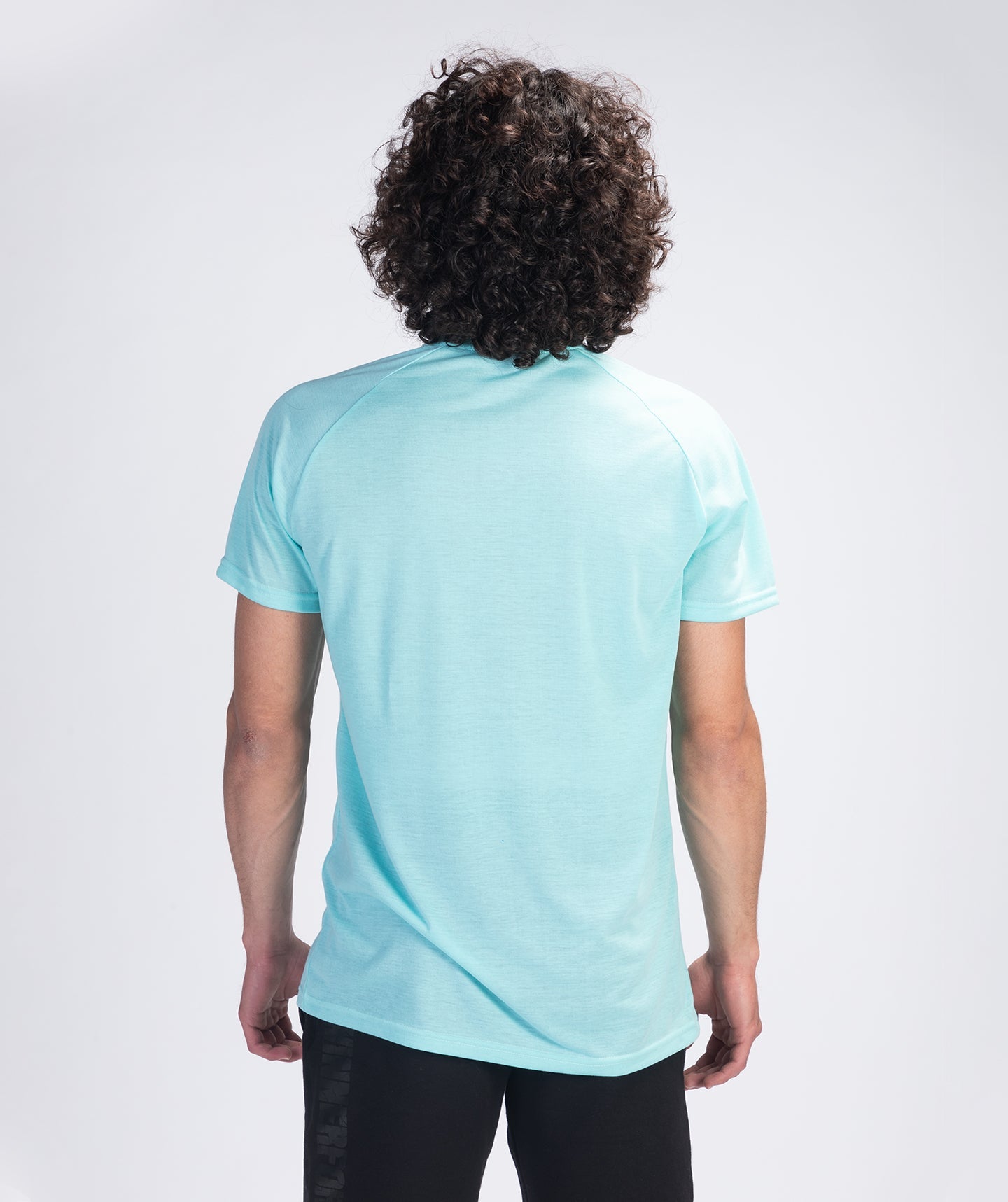 Kg ⚜  
10970-22 ⚜  
B5 ⚜  
PANTONE: Aqua-Blue ⚜  
single jersey, 100 % spun polyester, 165 gsm, 150 cm, P:Aqua-Blue
